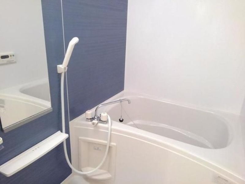 ��ʌ��z�J�s�厚��т̃A�p�[�g�̃o�X