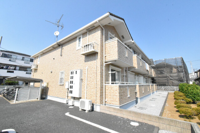 ��ʌ��z�J�s�厚��т̃A�p�[�g�̌����O��