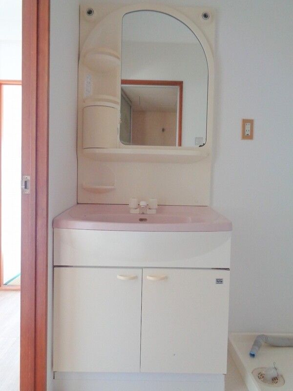 ��ʌ�����s�����J�Β��Q���ڂ̃}���V�����̐��ʏ�