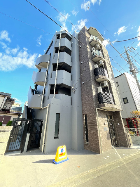 ��ʌ�����s�K���P���ڂ̃}���V�����̌����O��