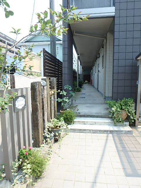 ��ʌ��������܎s������{�����R���ڂ̃A�p�[�g�̃G���g�����X