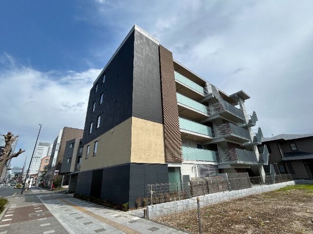 ��ʌ��������܎s��{��㏬���̃}���V�����̌����O��