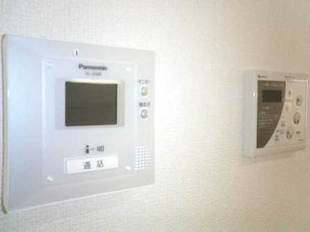 ��ʌ��������܎s�k����i���Q���ڂ̃e���X�n�E�X�̂��̑�