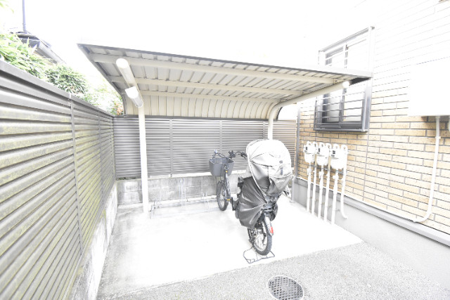 ��ʌ��������܎s�k����i���Q���ڂ̃e���X�n�E�X�̂��̑�