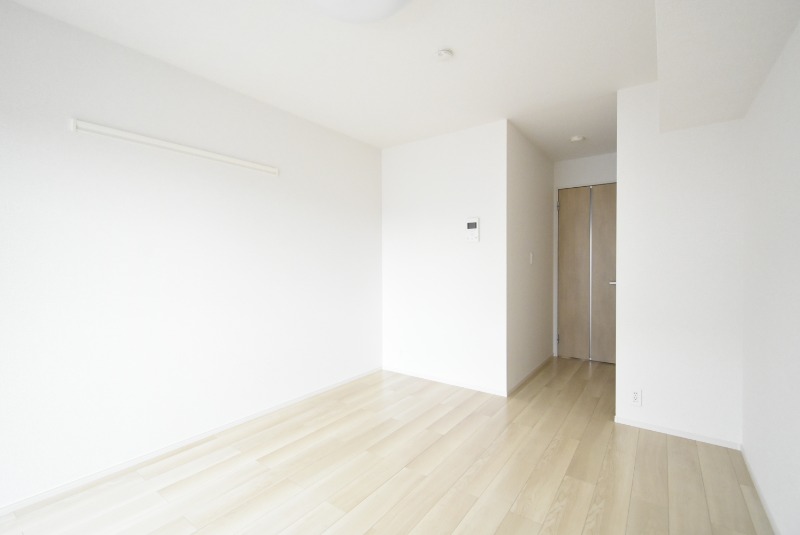 ��ʌ��������܎s������t���Q���ڂ̃A�p�[�g�̋��ԁE���r���O