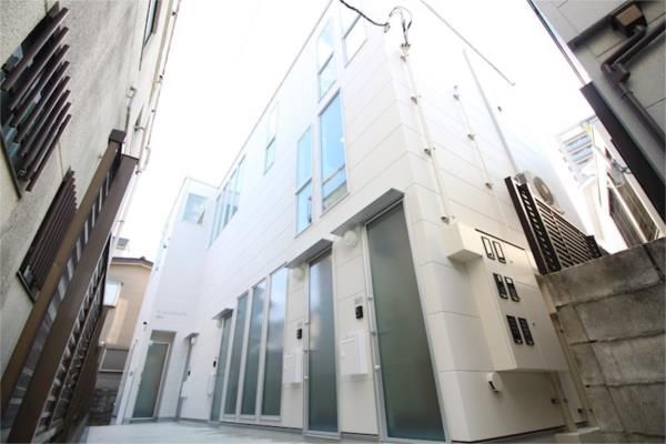 ��ʌ��������܎s�Y�a��O�n�R���ڂ̃A�p�[�g�̌����O��