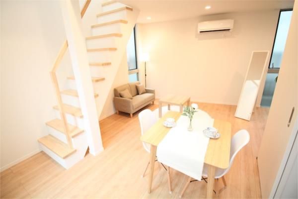 ��ʌ��������܎s�Y�a��O�n�R���ڂ̃A�p�[�g�̋��ԁE���r���O