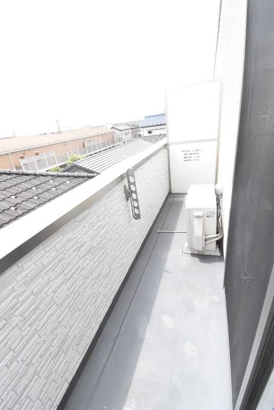 ��ʌ��������܎s������{�����P���ڂ̃A�p�[�g�̃o���R�j�[