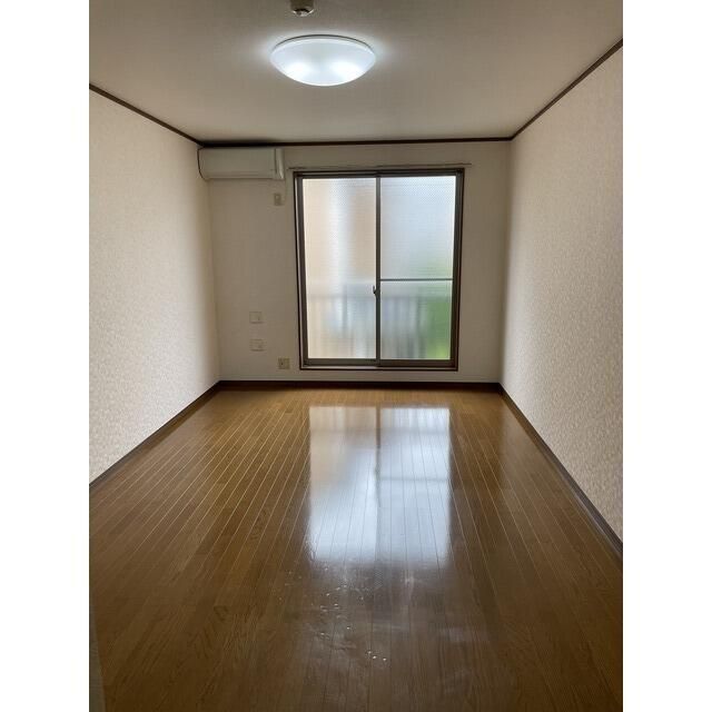 ��ʌ��������܎s�΋擌���R���ڂ̃A�p�[�g�̂��̑������E�X�y�[�X