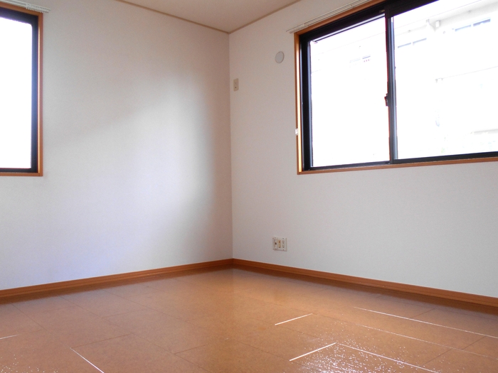 ��ʌ��z�J�s�����P���ڂ̃A�p�[�g�̂��̑������E�X�y�[�X