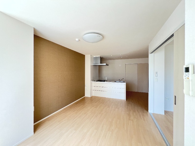 ��ʌ��������܎s�΋�厚����c�̃}���V�����̋����E���r���O