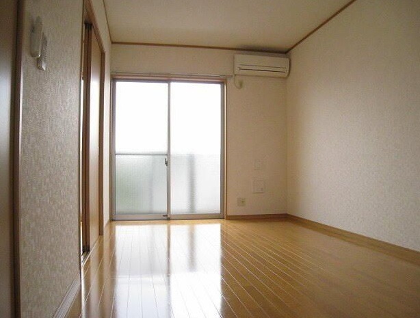 ��ʌ������s�V�h�Q���ڂ̃A�p�[�g�̂��̑��ݔ�