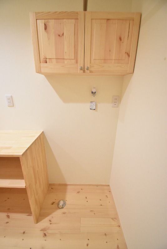 ��ʌ�����s������T���ڂ̃A�p�[�g�̂��̑��ݔ�