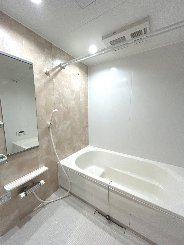 ��ʌ����ʌS�{�㒬�a�˂P���ڂ̃}���V�����̃o�X