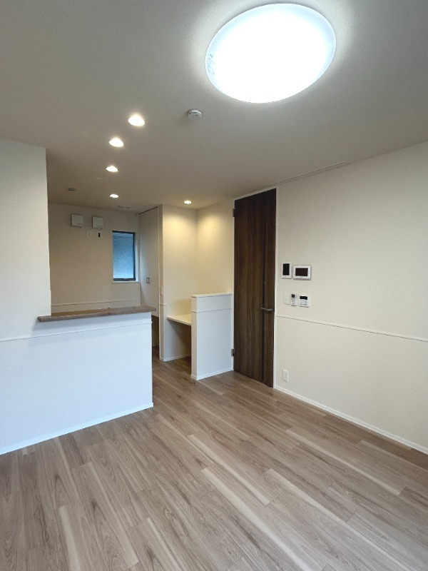 ��ʌ����ʌS�{�㒬�a�˂P���ڂ̃}���V�����̋��ԁE���r���O