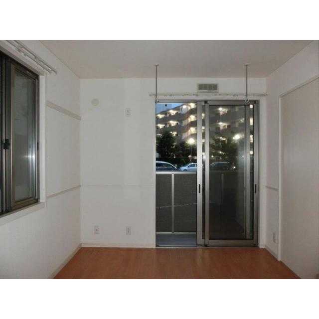 ��ʌ��������܎s�k��A�|���P���ڂ̃A�p�[�g�̋����E���r���O