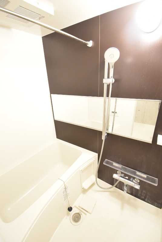 ��ʌ��������܎s�Y�a���ՂX���ڂ̃}���V�����̃o�X