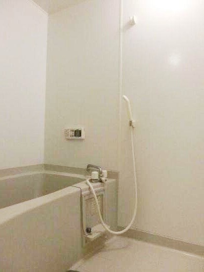 ��ʌ��������܎s�k��g�쒬�P���ڂ̃A�p�[�g�̃o�X