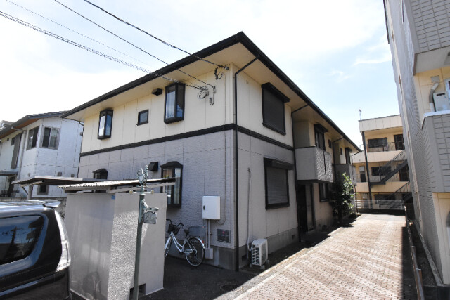 ��ʌ�����s�k����P���ڂ̃A�p�[�g�̌����O��