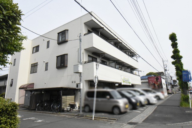 ��ʌ�����s�t���P���ڂ̃A�p�[�g�̌����O��