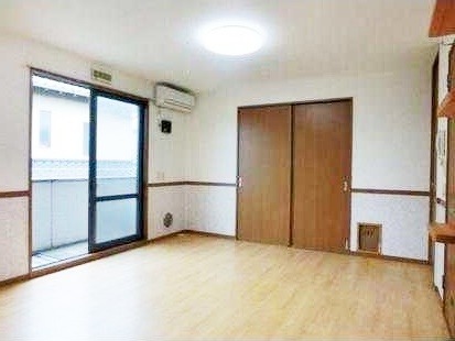 ��ʌ��������܎s�k��g�쒬�P���ڂ̃A�p�[�g�̋����E���r���O