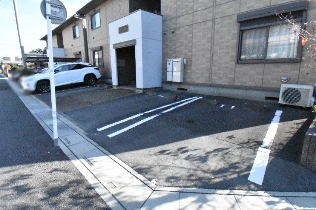 ��ʌ��������܎s�k��g�쒬�P���ڂ̃A�p�[�g�̒��ԏ�