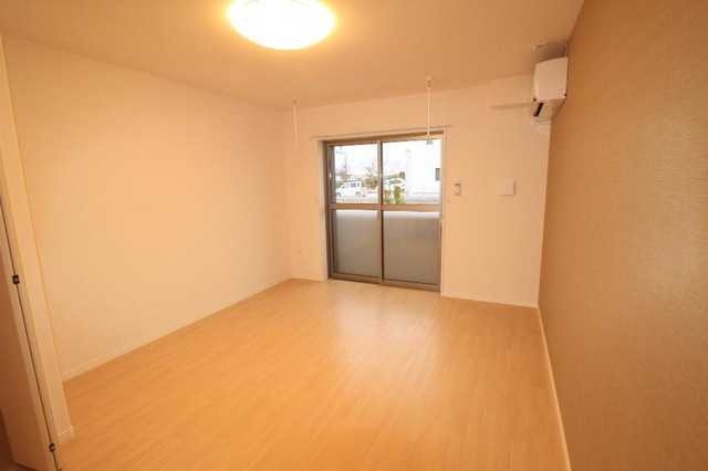 ��ʌ��z�J�s���C�N�^�E���U���ڂ̃A�p�[�g�̂��̑������E�X�y�[�X