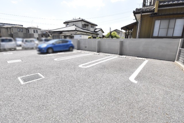 ��ʌ��������܎s�k����i���Q���ڂ̃}���V�����̒��ԏ�