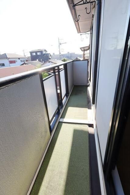 ��ʌ��������܎s��΋搼����Q���ڂ̃A�p�[�g�̃o���R�j�[