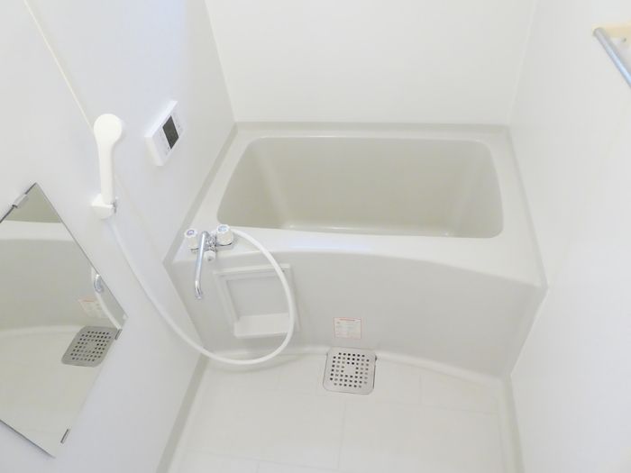 ��ʌ�����s������U���ڂ̃A�p�[�g�̃o�X