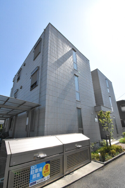 ��ʌ��������܎s���撆���R���ڂ̃}���V�����̌����O��