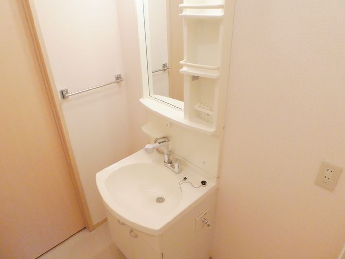 ��ʌ�����s������U���ڂ̃A�p�[�g�̐��ʏ�