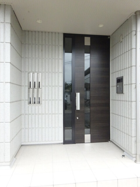 ��ʌ��������܎s���撆���R���ڂ̃}���V�����̃G���g�����X