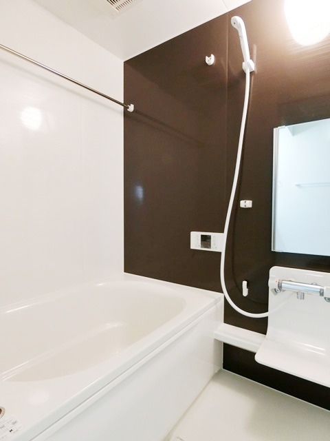 ��ʌ��������܎s�k��听���S���ڂ̃A�p�[�g�̃o�X