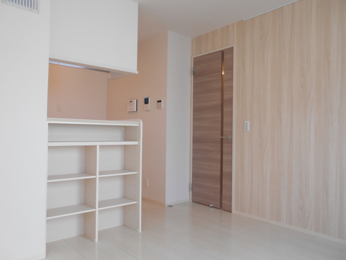 ��ʌ��z�J�s���������̃A�p�[�g�̋��ԁE���r���O