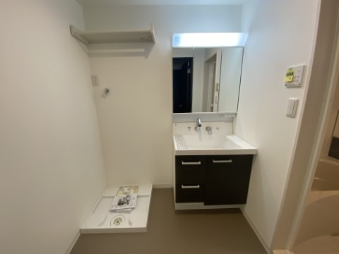 ��ʌ�����s�V�䒬�̃A�p�[�g�̐��ʏ�