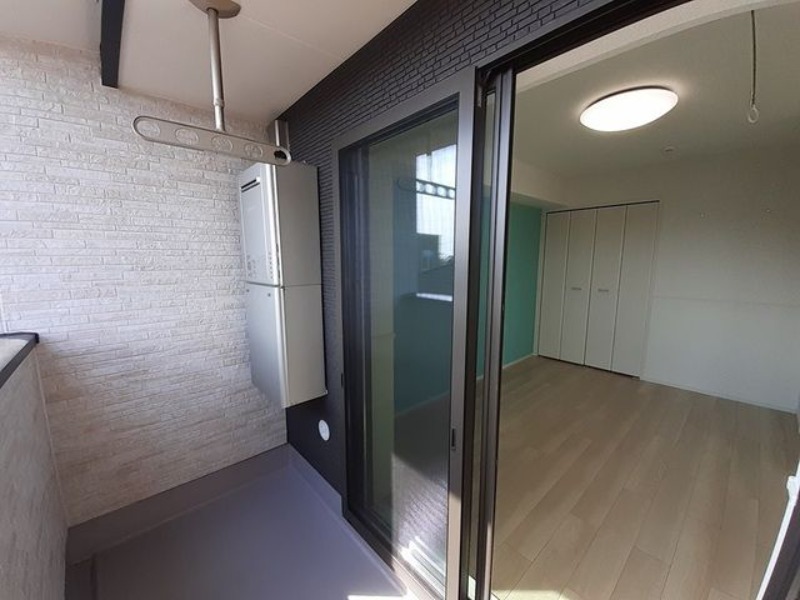 ��ʌ��������܎s��΋搼���R���ڂ̃A�p�[�g�̃o���R�j�[