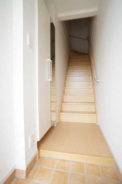 ��ʌ��������܎s��{��O���S���ڂ̃A�p�[�g�̌���