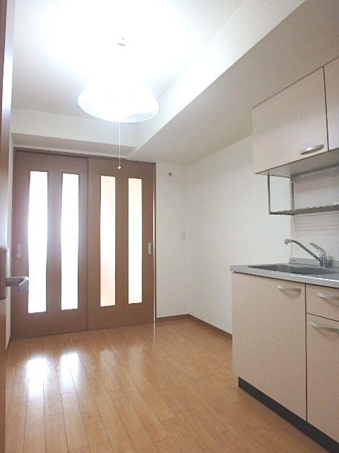 ��ʌ��������܎s�k��{�����̃}���V�����̂��̑������E�X�y�[�X