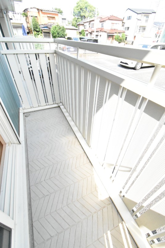 ��ʌ��������܎s�΋�厚�����̃A�p�[�g�̃o���R�j�[