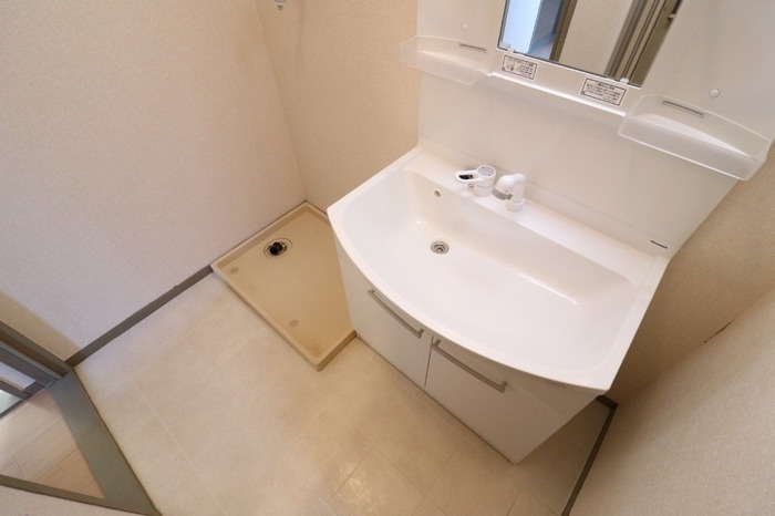 ��ʌ��������܎s�Y�a��؍�S���ڂ̃A�p�[�g�̐��ʏ�