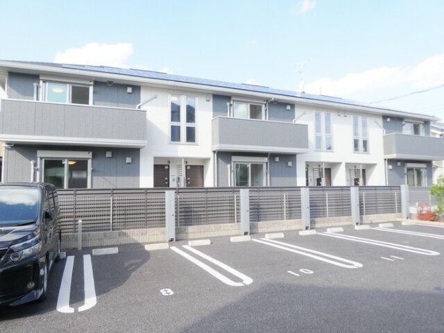 ��ʌ�����s�씵���J�Q����5-2�̃A�p�[�g�̌����O��