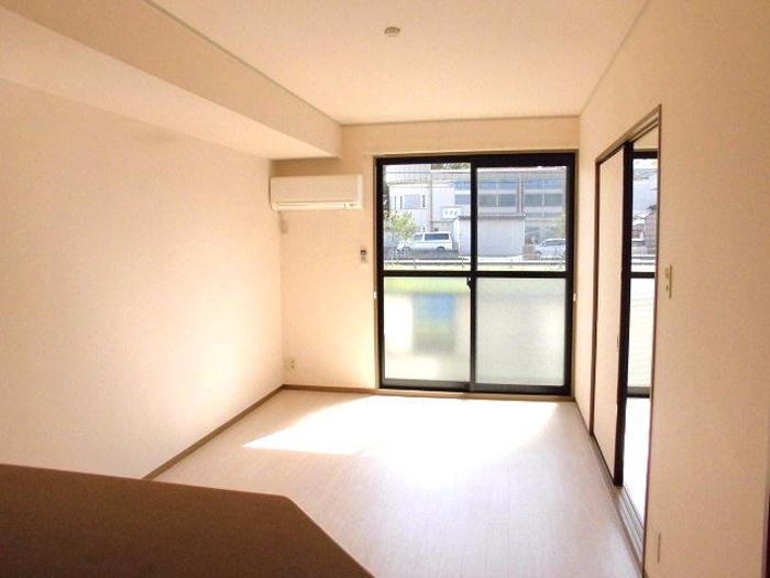 ��ʌ��������܎s����厚��v�ۗ̉Ƃ̃A�p�[�g�̋��ԁE���r���O