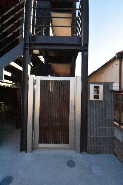 ��ʌ��������܎s��΋搼���R���ڂ̃A�p�[�g�̂��̑�