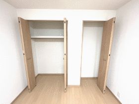 ��ʌ�����s�݉ƒ��̃A�p�[�g�̎��[