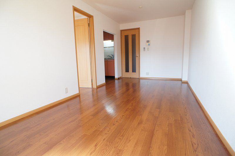 ��ʌ�����s�厚���s�̉Ƃ̃}���V�����̋��ԁE���r���O