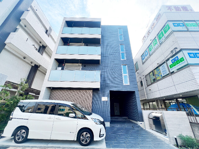 ��ʌ��������܎s������㗎���Q���ڂ̃}���V�����̌����O��