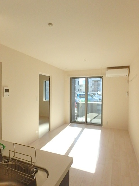 ��ʌ��������܎s�k��{�����Q���ڂ̃}���V�����̋����E���r���O