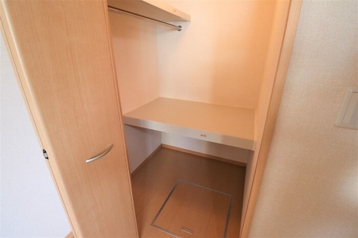 ��ʌ��z�J�s�z���J�P���ڂ̃A�p�[�g�̎��[