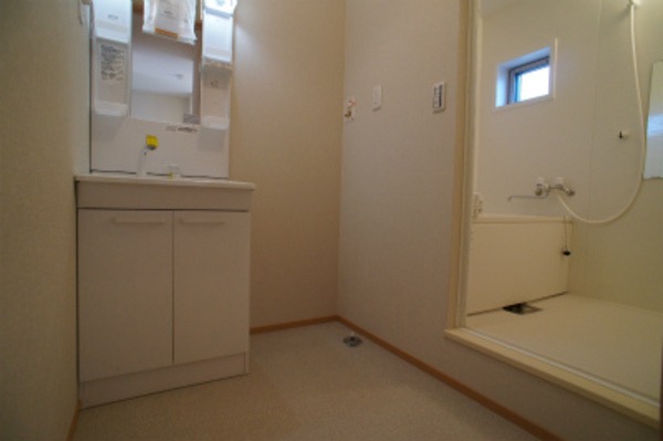 ��ʌ�����s�����J�{���P���ڂ̃A�p�[�g�̂��̑��ݔ�